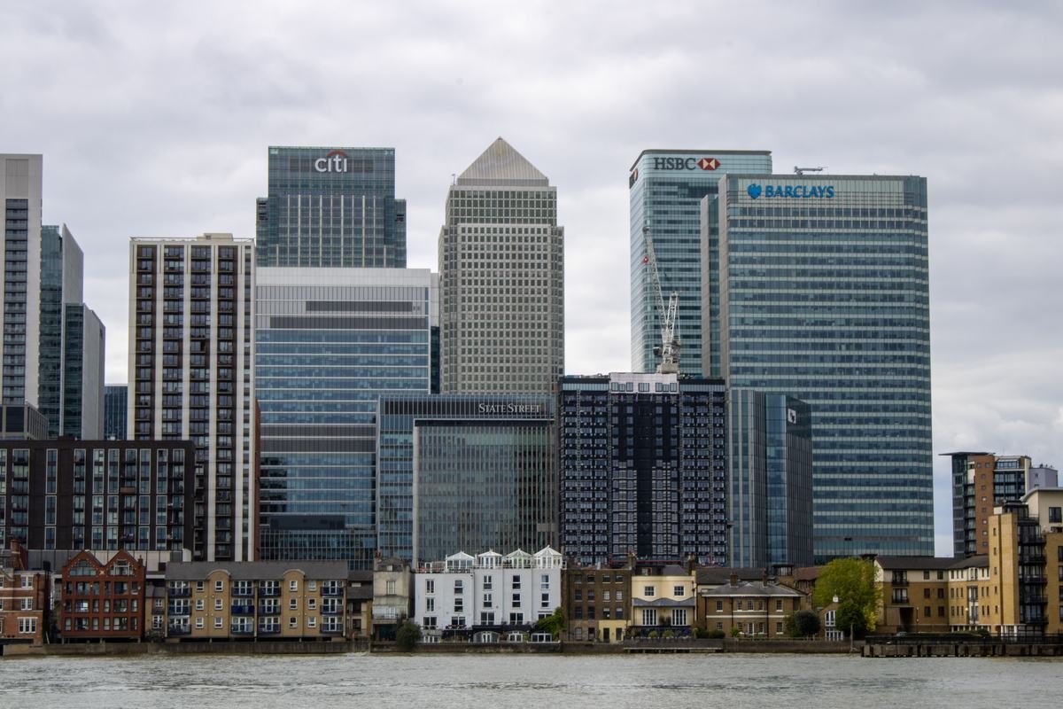 Courier Services in London
